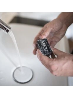 Jabón De Baño Y Facial Con Carbón Activo Zew For Men 85ml 12 Jabón De Baño Y Facial Con Carbón Activo Zew For Men 85ml -Gifts And Care-ES.com jabon de bano y facial con carbon activo zew for men 85ml 2