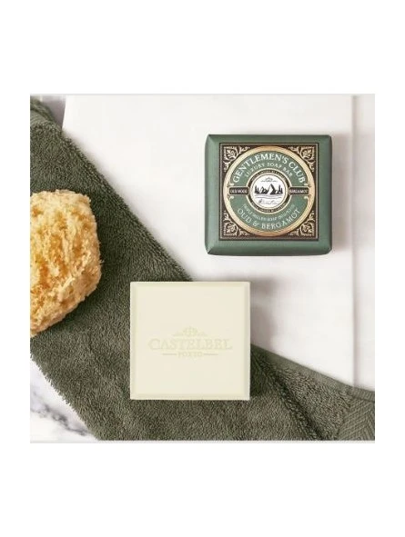 Jabón Gentlemens Club Oud & Bergamota Castelbel 150gr 4 Jabón Gentlemens Club Oud & Bergamota Castelbel 150gr - Imagen 2
