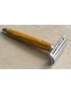 Maquinilla Afeitar Clásica Fatip "Gentile" Madera De Olivo Peine Cerrado -Gifts And Care-ES.com maquinilla afeitar clasica fatip madera de olivo peine cerrado 1
