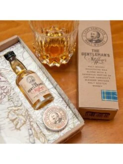 Pack Regalo Cera Bigote Whisky & Botella Whisky Captain Fawc 12 Pack Regalo Cera Bigote Whisky & Botella Whisky Captain Fawc -Gifts And Care-ES.com pack regalo cera bigote whisky botella whisky captain fawcett 2
